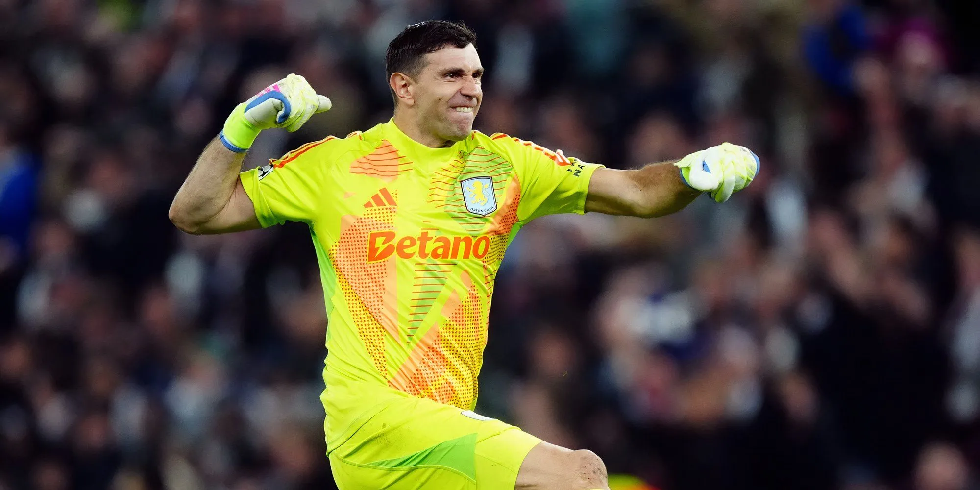Thủ môn Emiliano Martinez của Aston Villa