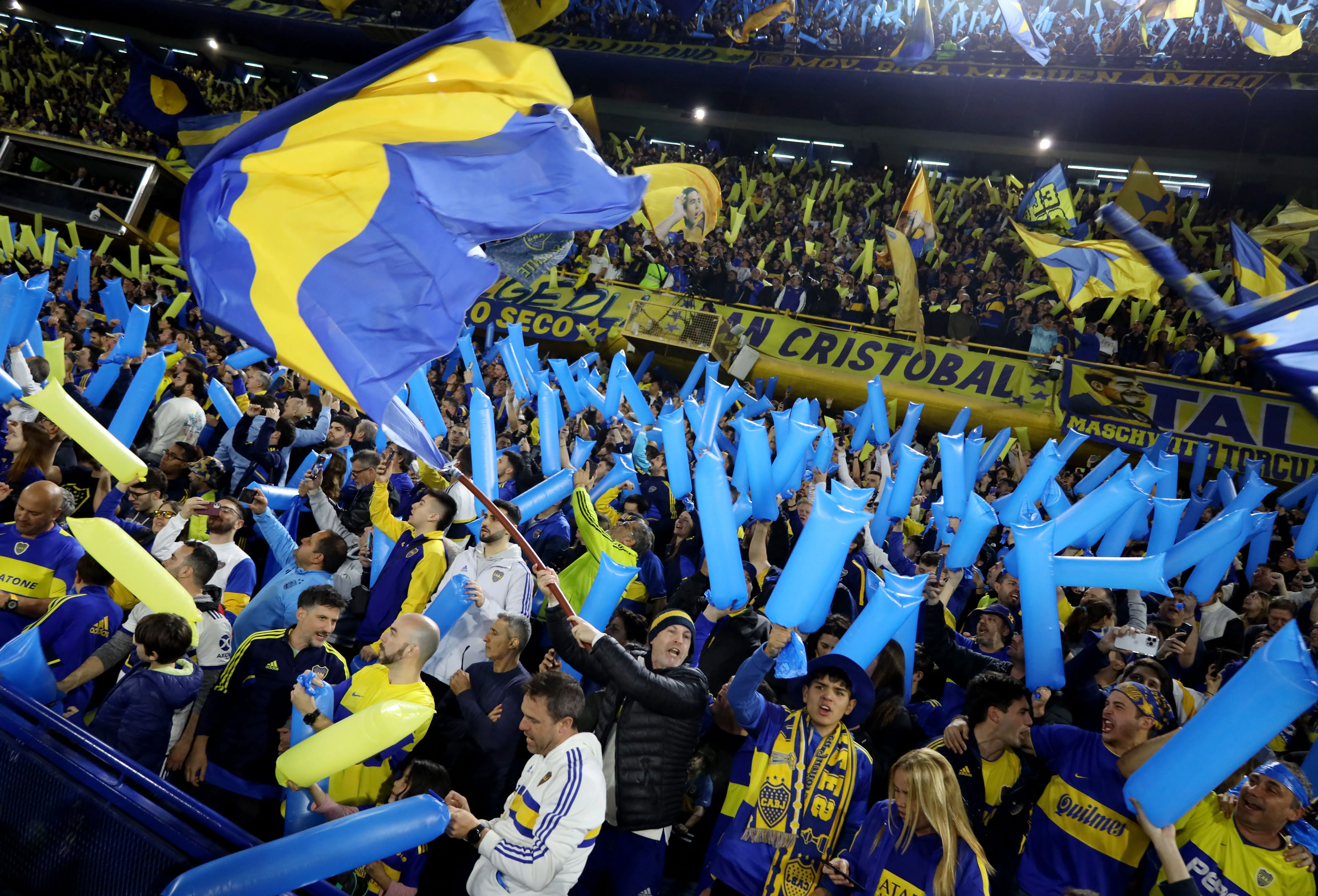Cầu thủ Boca Juniors ăn mừng chiến thắng