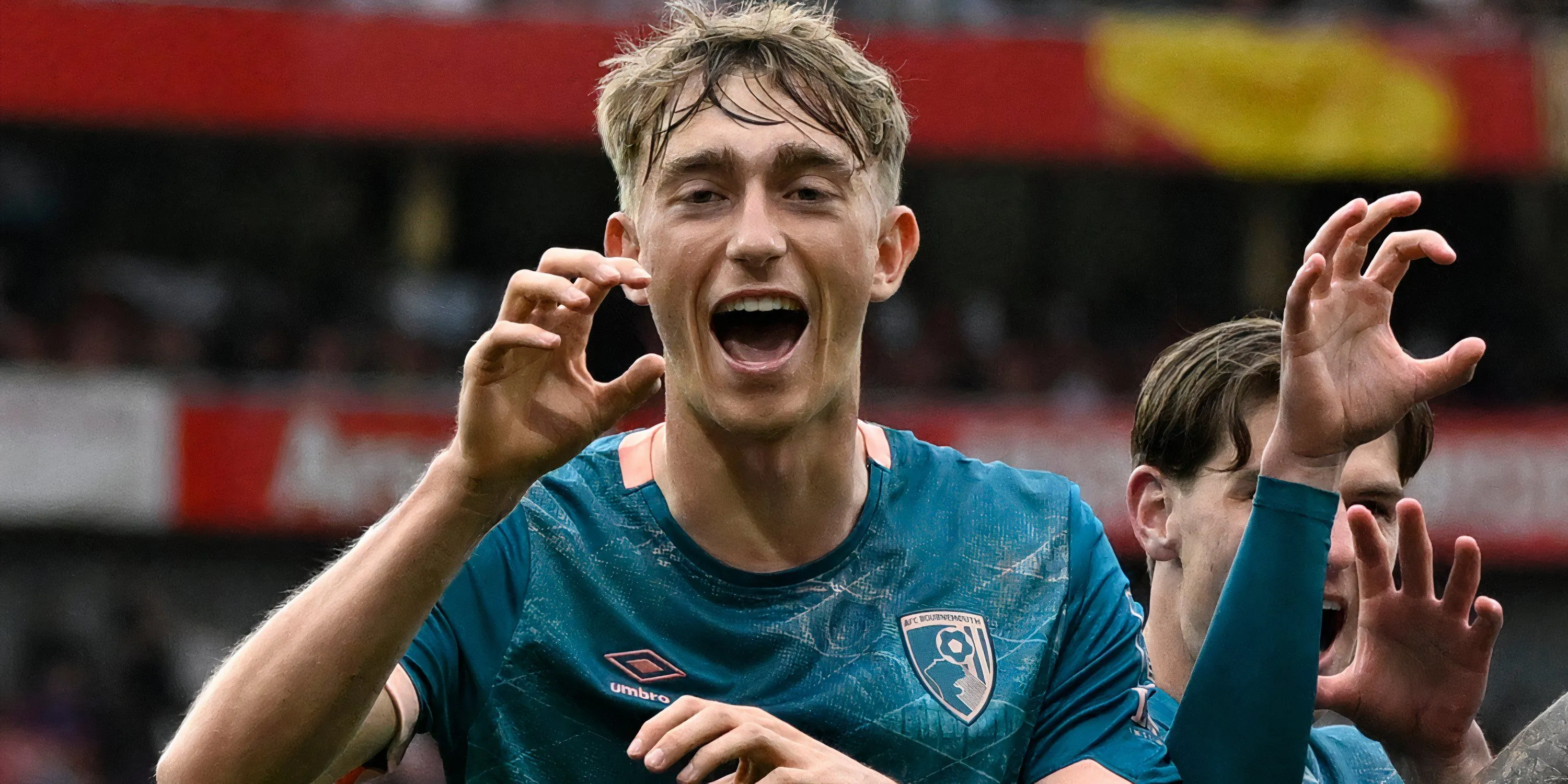 Dean Huijsen trong màu áo Bournemouth