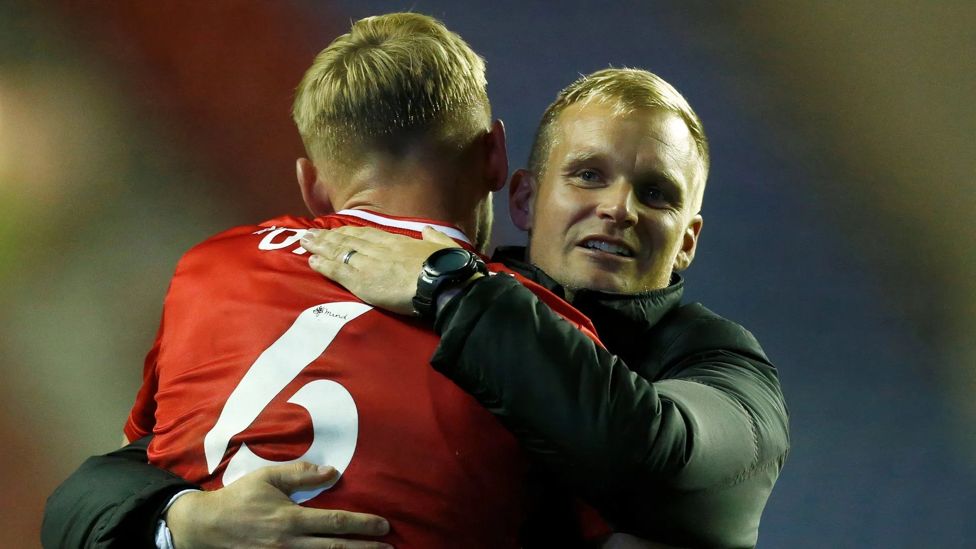 HLV Liam Manning và Harry Darling khi còn làm việc cùng nhau tại MK Dons