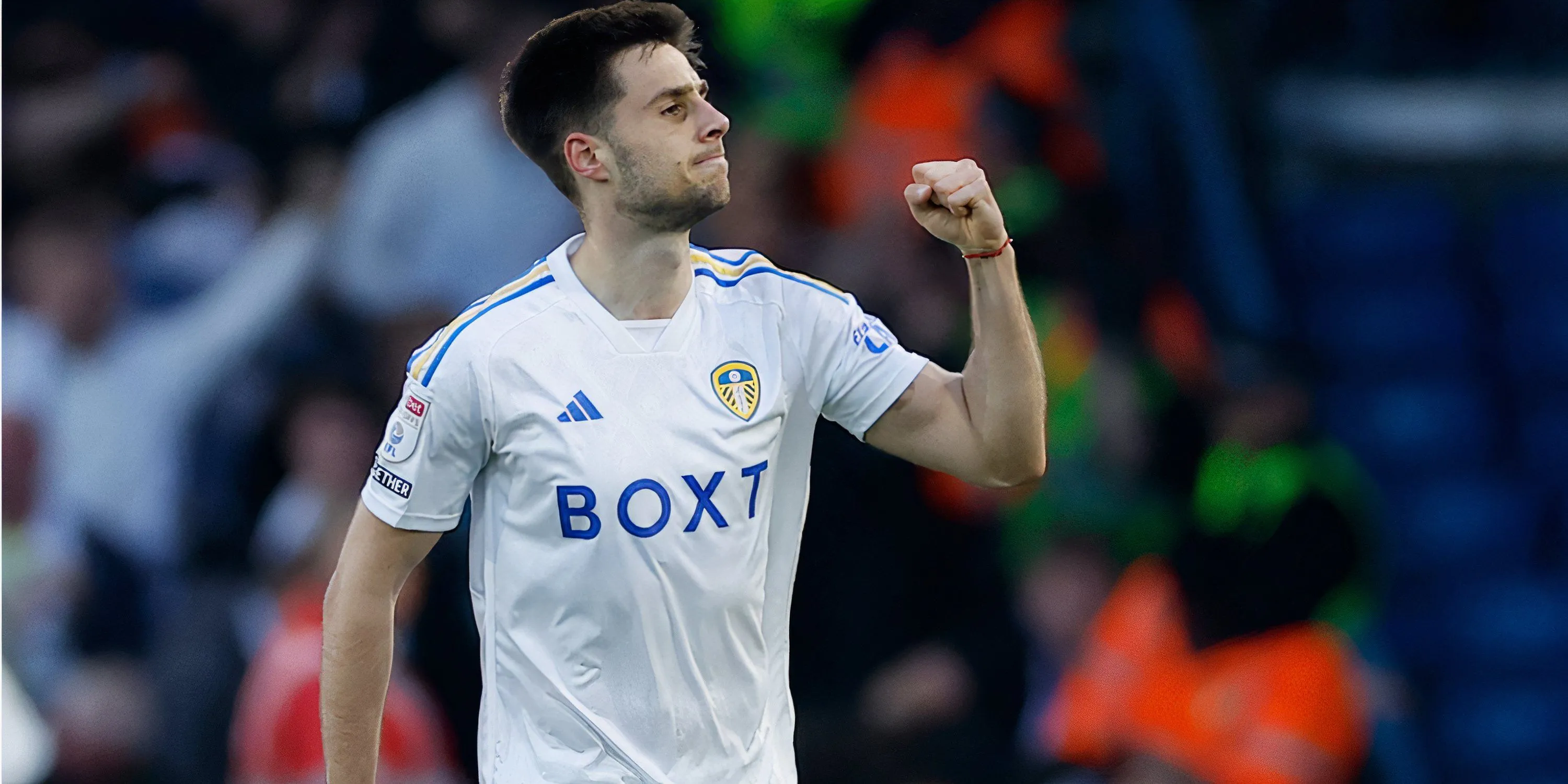Ilia Gruev thi đấu cho Leeds United
