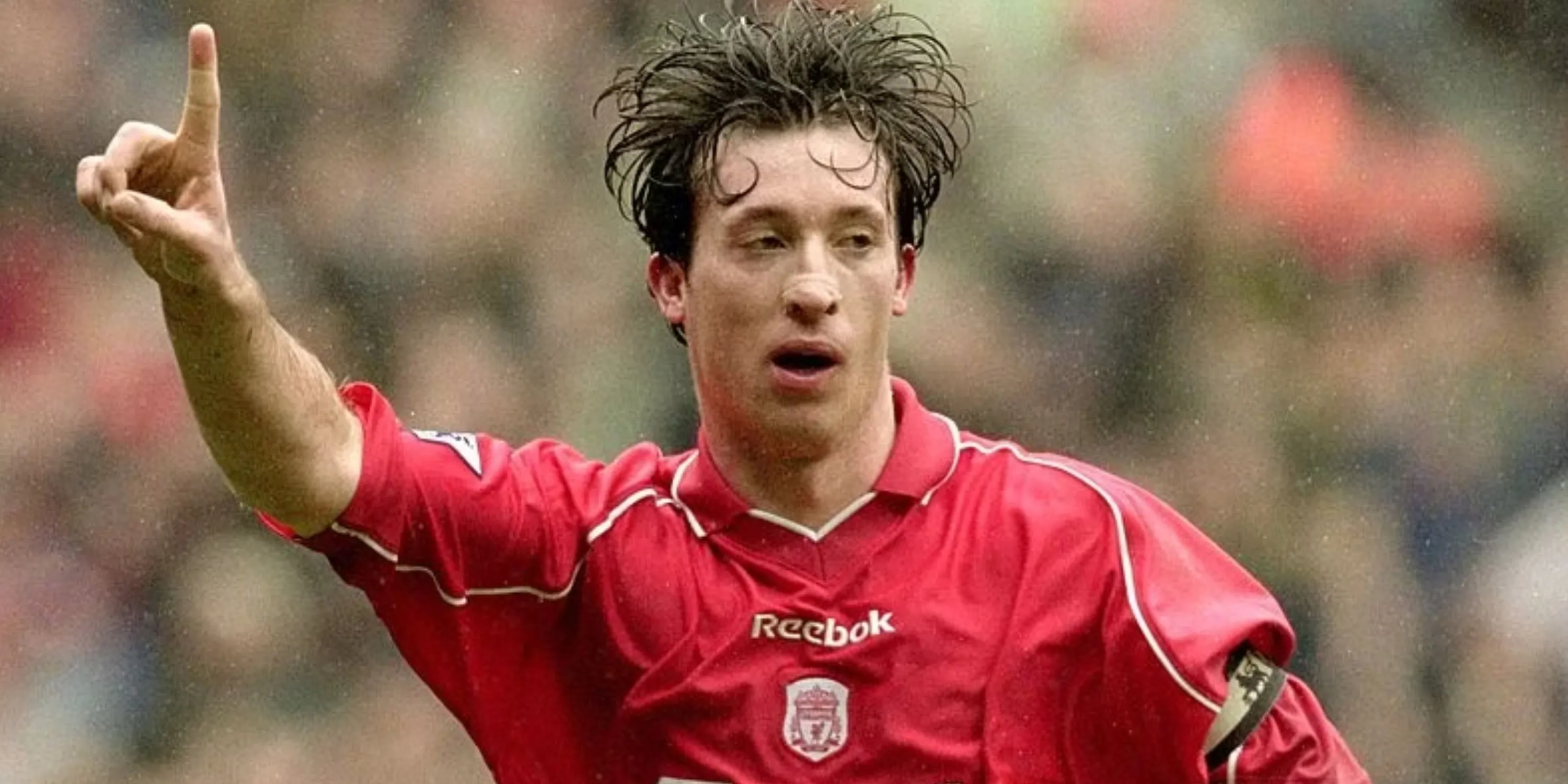 Tiền đạo huyền thoại Robbie Fowler của Liverpool thi đấu tại Premier League