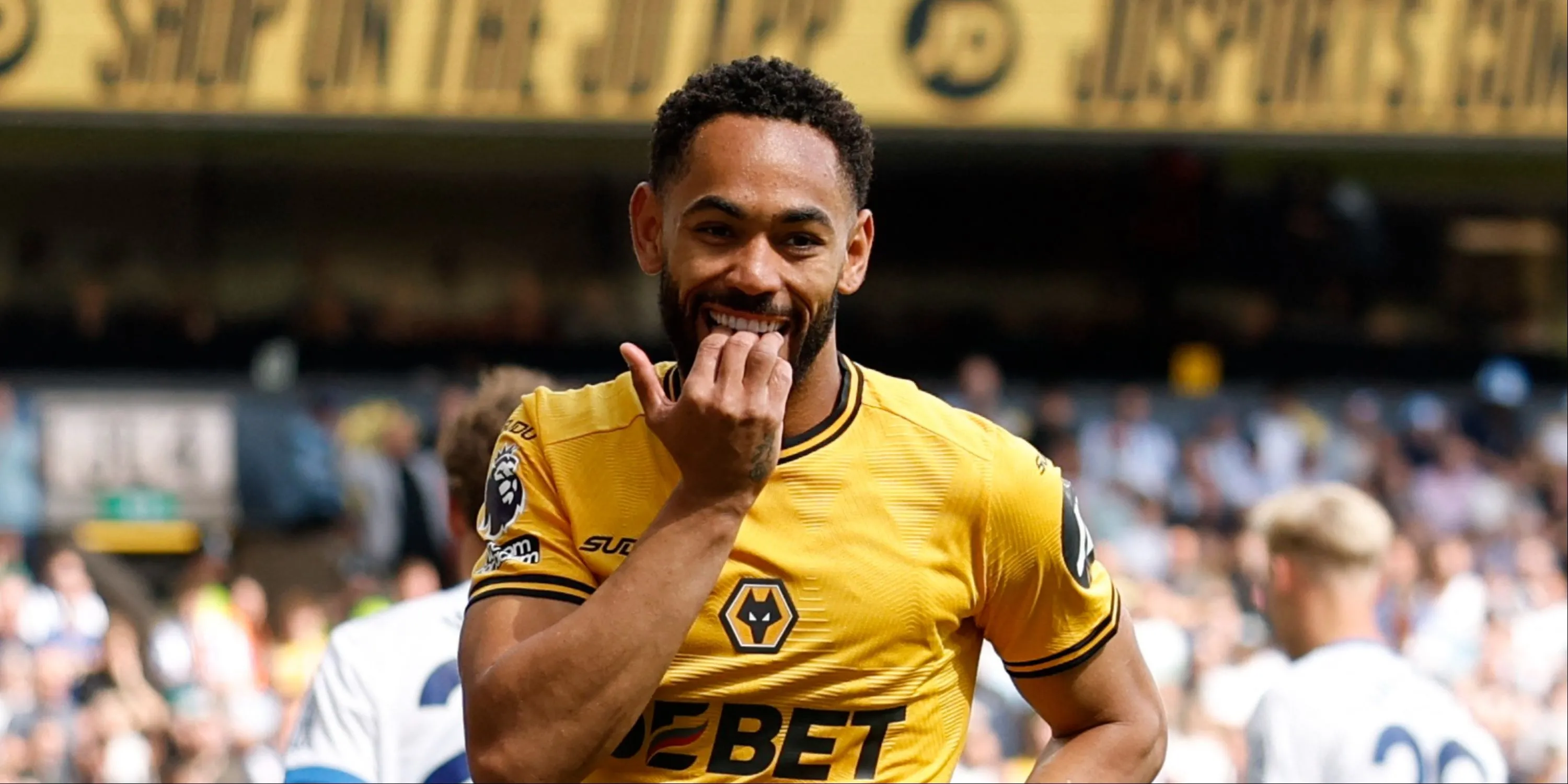 Tiền đạo Matheus Cunha trong màu áo Wolves, cầu thủ vừa gia nhập Manchester United