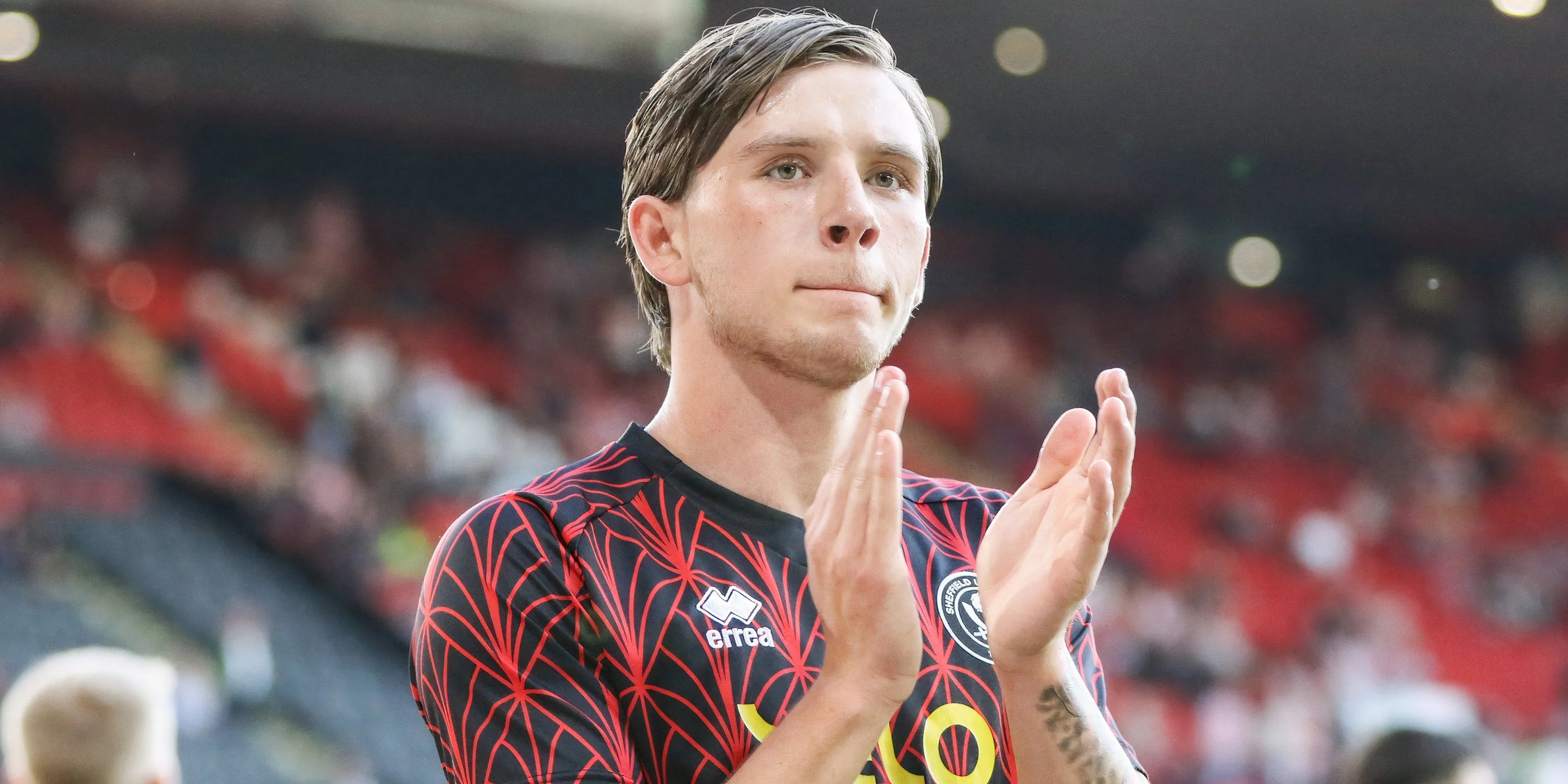 Tiền vệ Sydie Peck của Sheffield United