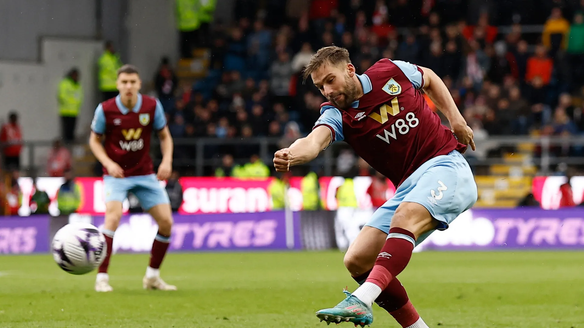 Charlie Taylor, hậu vệ của Southampton