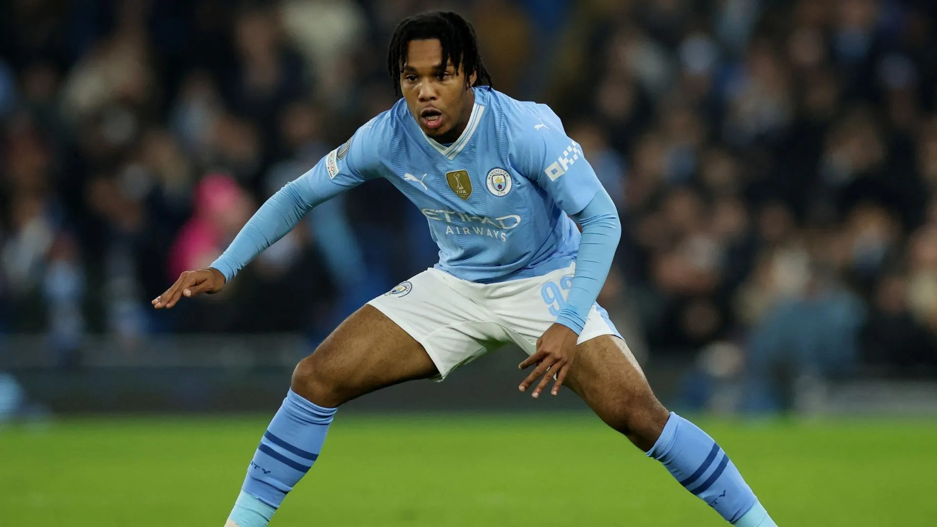 Micah Hamilton khi còn thi đấu cho Manchester City, trước khi gia nhập Middlesbrough với nhiều kỳ vọng.