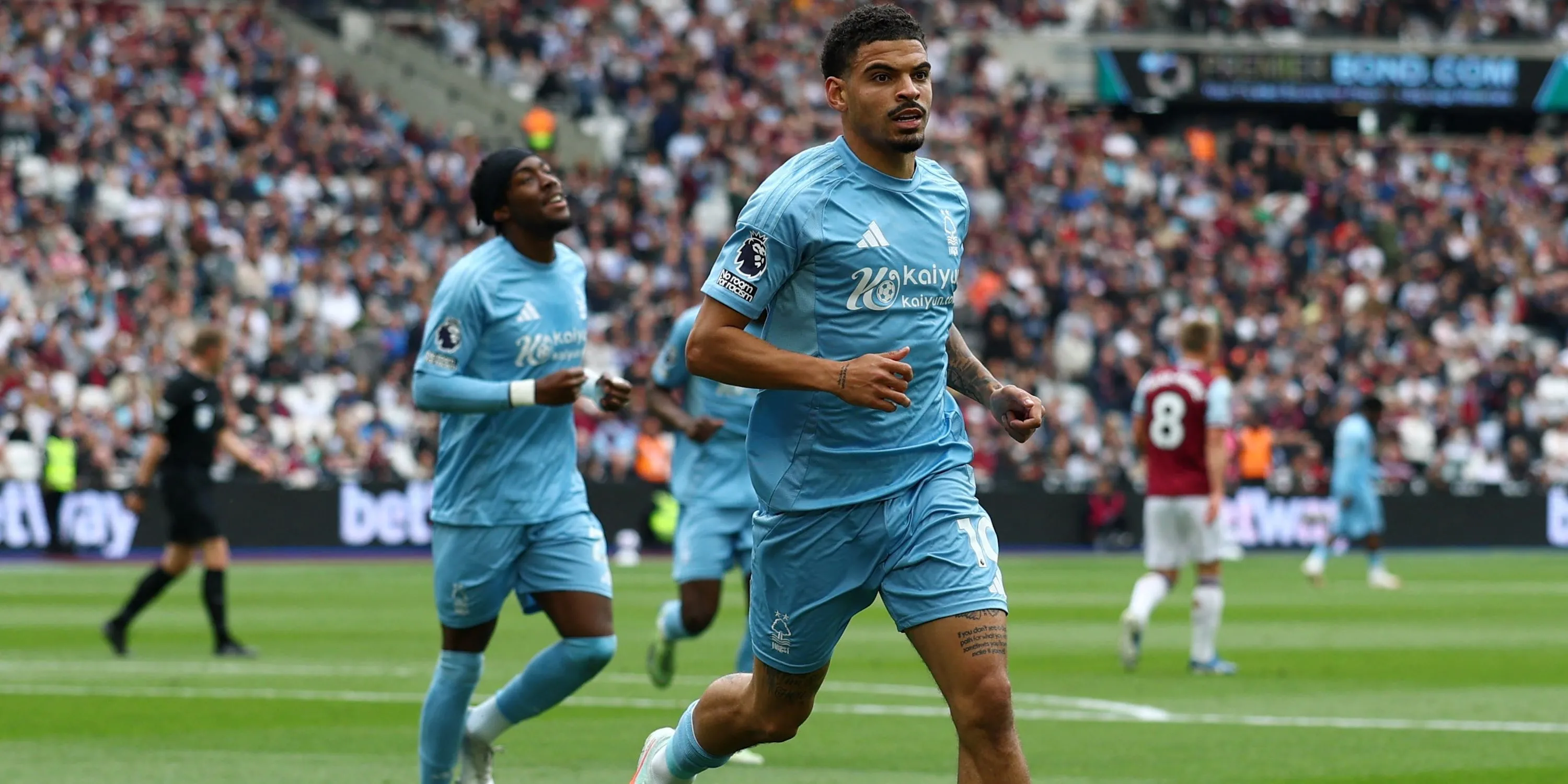 Morgan Gibbs-White, một tài năng trẻ đang lên tại Ngoại hạng Anh, đại diện cho những mục tiêu chuyển nhượng tiềm năng