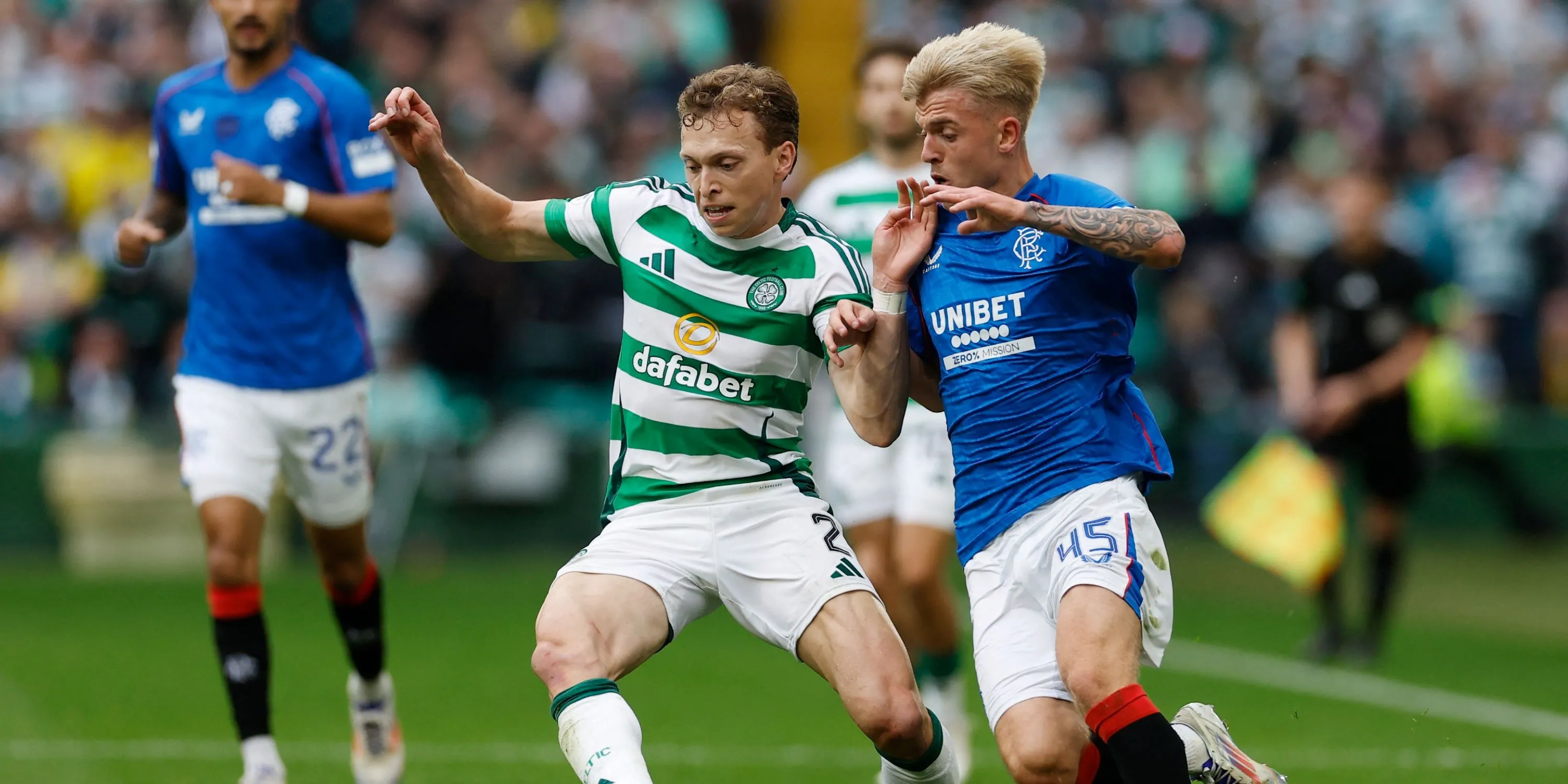 Tiền đạo Ross McCausland của Rangers đang nhận được sự quan tâm chuyển nhượng