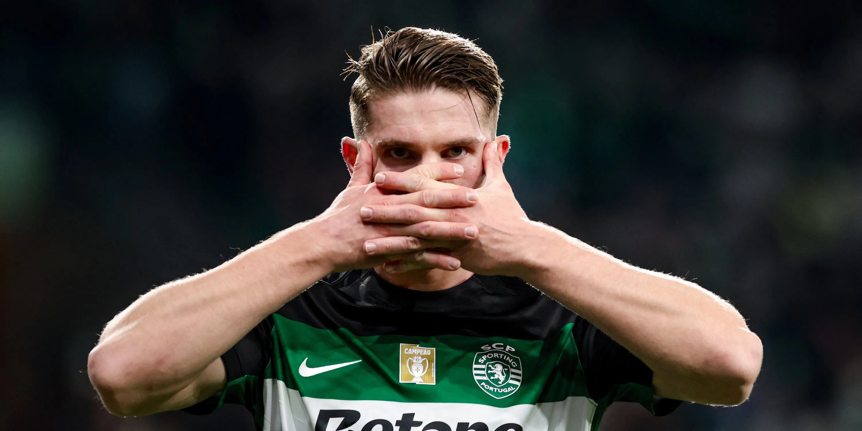 Viktor Gyokeres thể hiện quyết tâm chuyển đến Arsenal